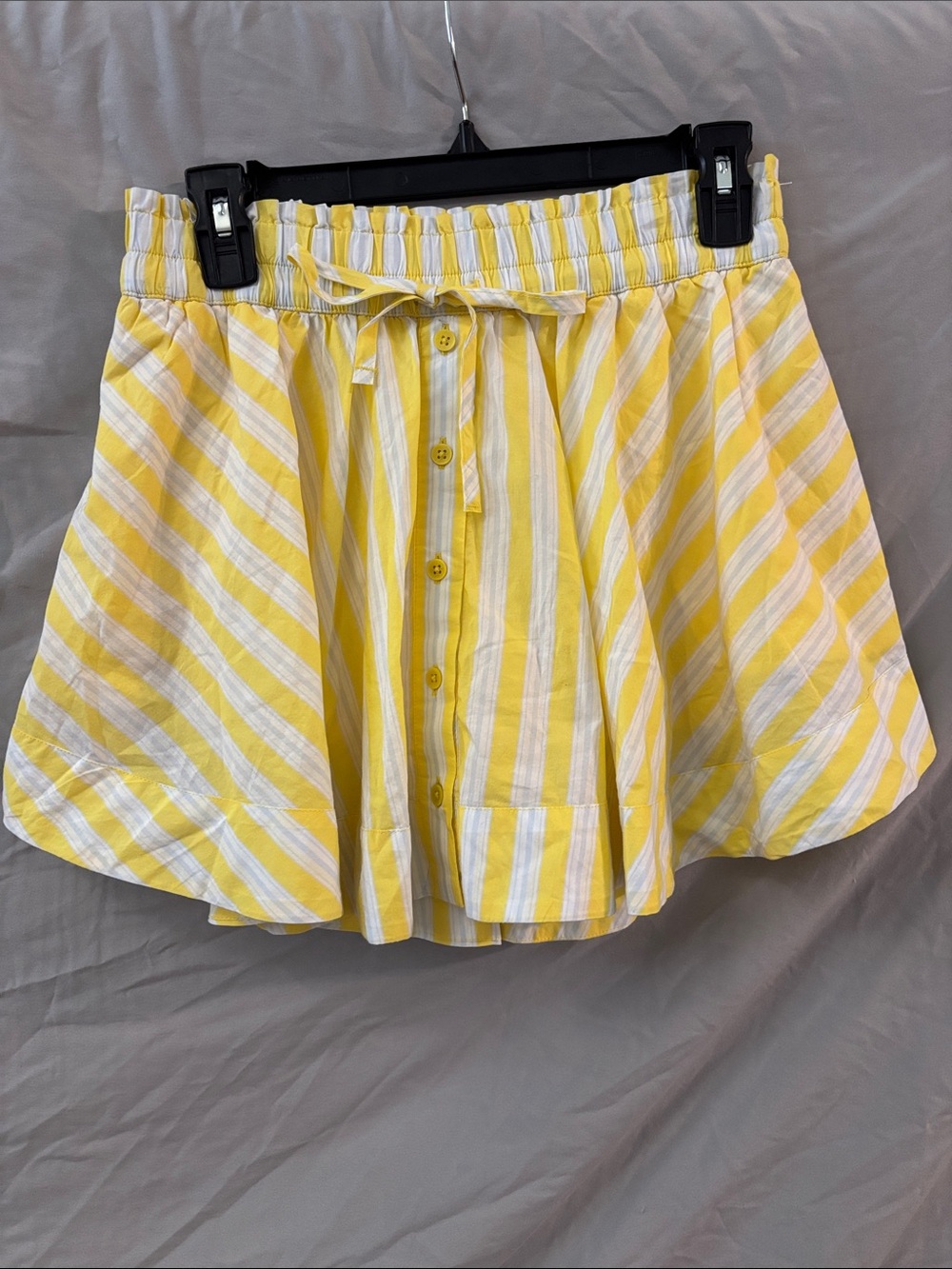 aerie Yellow and White Striped Button-Front skort with V-neck Tee size Small